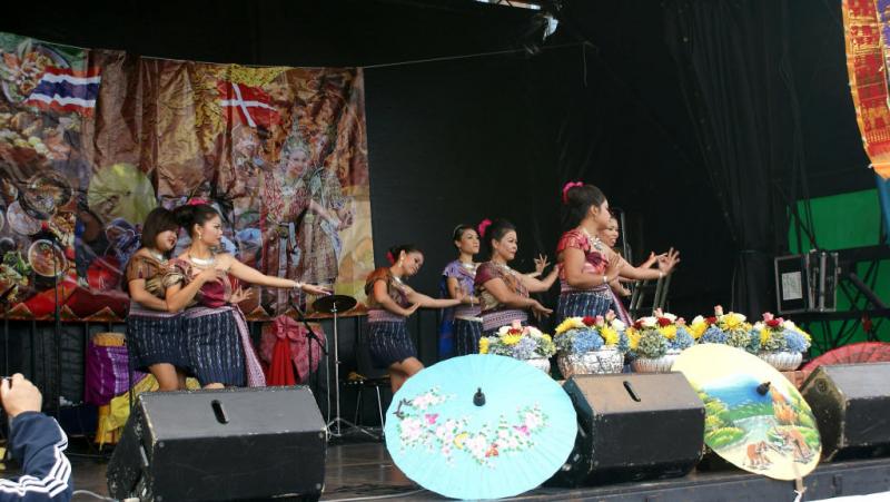 2010.07.25-thaifestival-per-06.jpg