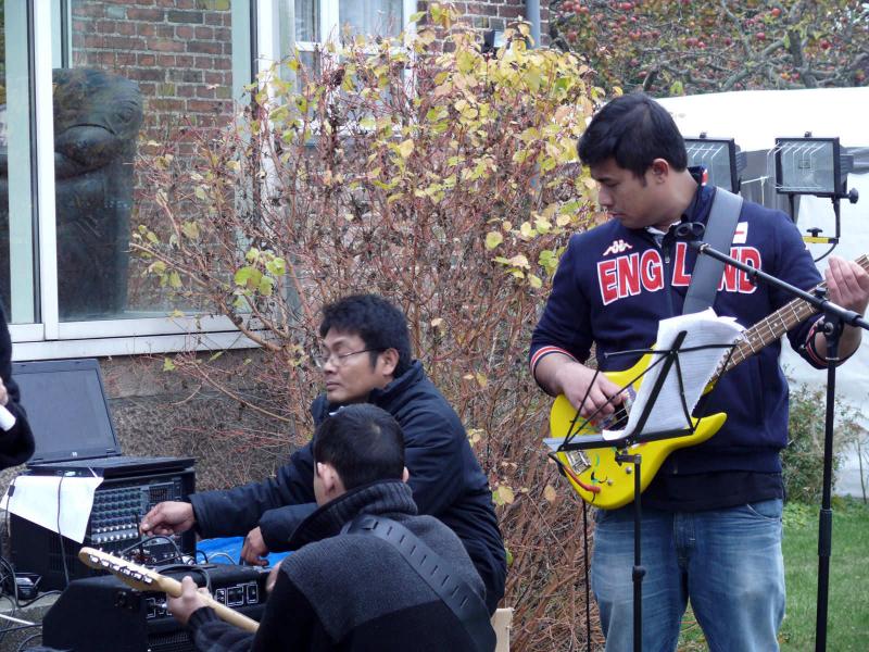 20111106-basar-hellerup-pic05.jpg