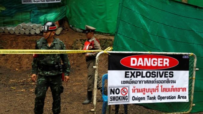 Evakuering af thailandske drenge er begyndt